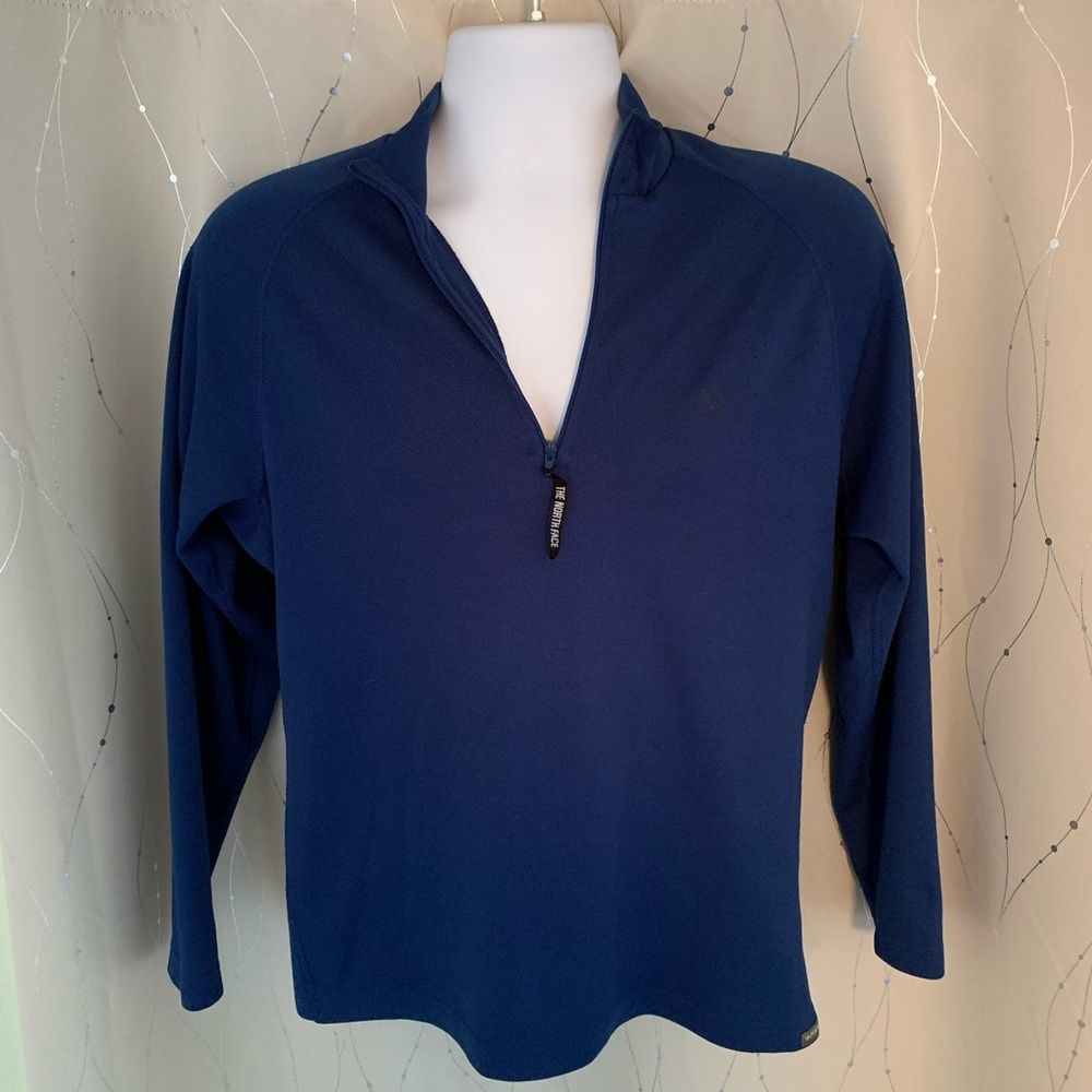 The north Face Royal Blue Long Sleeve Pull Over